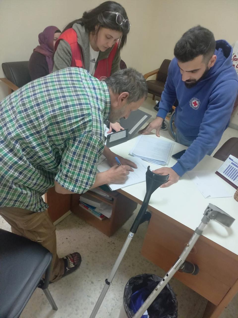 B1f099ef 1F01 438E 847F Eaef5465a03c